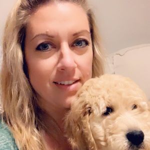 Meet your Posher, Adrienne